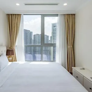 Luxury Vinhomes Central Park Apartment